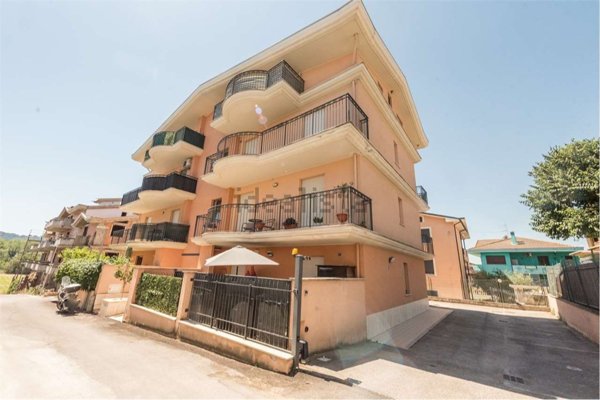 appartamento in vendita a Città Sant'Angelo in zona San Martino