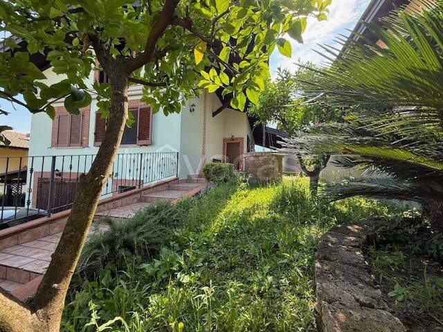 casa indipendente in vendita a Città Sant'Angelo