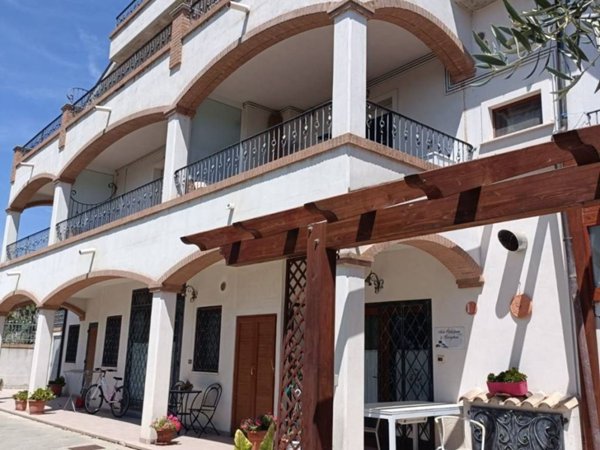 intera palazzina in vendita a Città Sant'Angelo