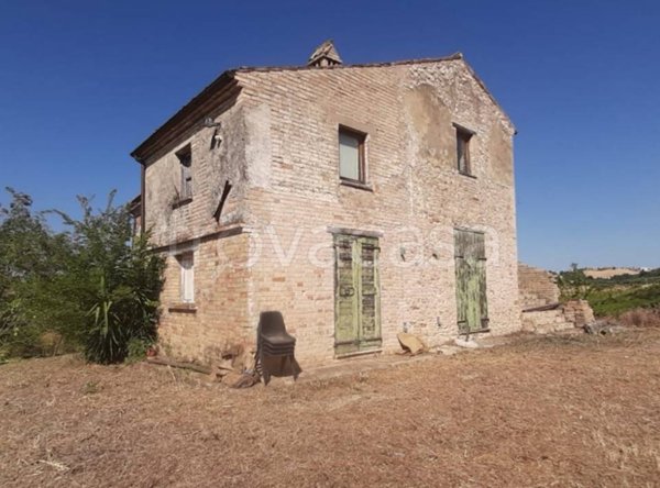 casa indipendente in vendita a Città Sant'Angelo
