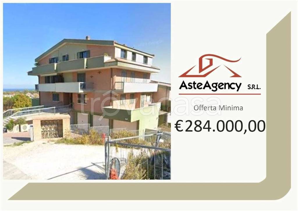 appartamento in vendita a Città Sant'Angelo in zona San Martino