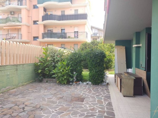 appartamento in vendita a Città Sant'Angelo in zona San Martino