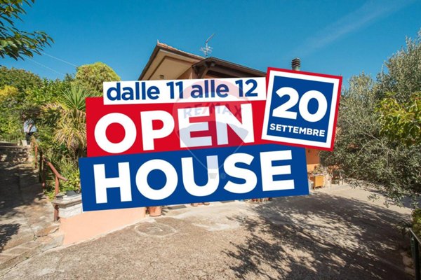 casa indipendente in vendita a Città Sant'Angelo in zona Crocifisso