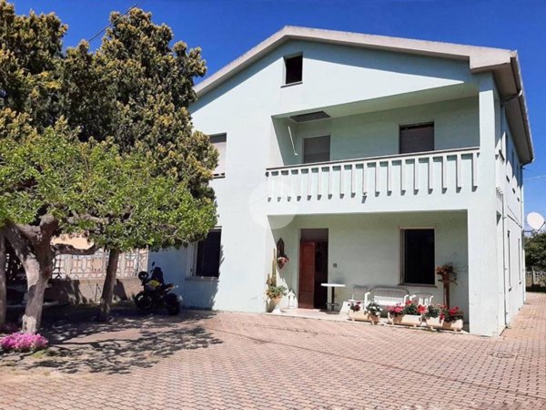 casa indipendente in vendita a Città Sant'Angelo