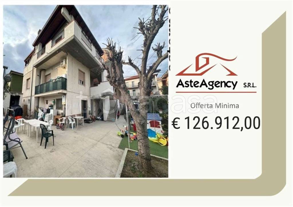 appartamento in vendita a Città Sant'Angelo in zona Fonte Umano