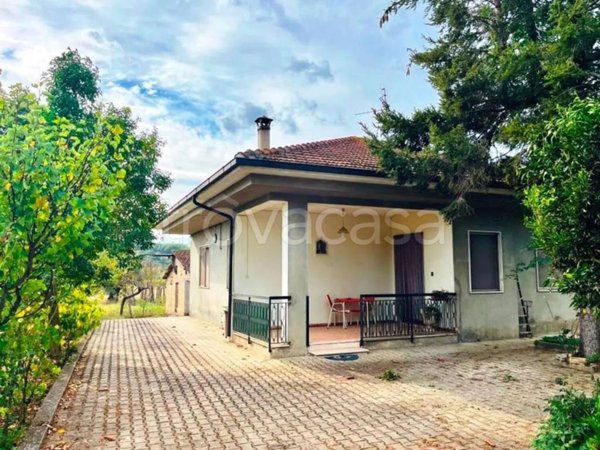 casa indipendente in vendita a Città Sant'Angelo