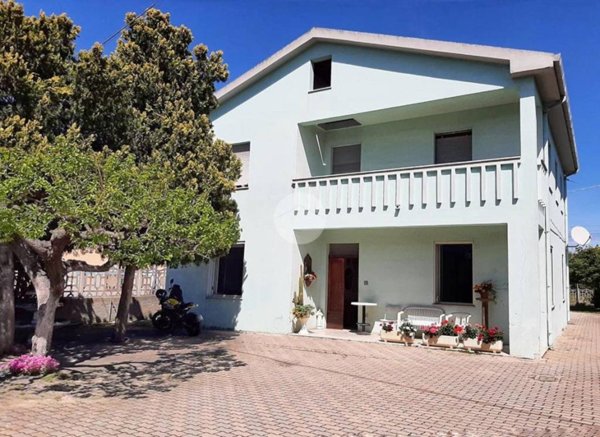 casa indipendente in vendita a Città Sant'Angelo