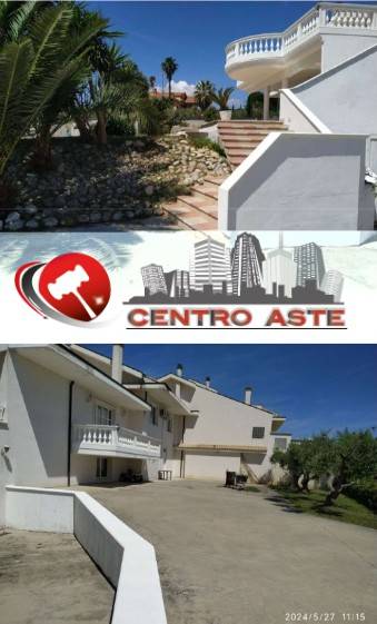 casa indipendente in vendita a Città Sant'Angelo in zona San Martino