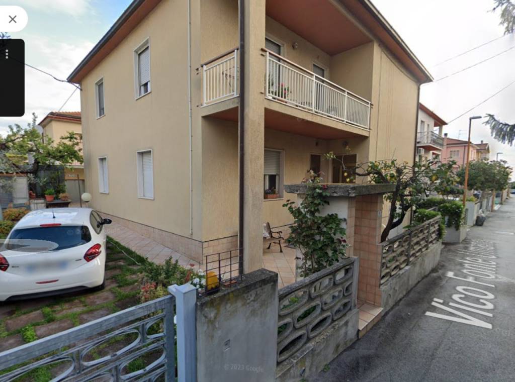 appartamento in vendita a Città Sant'Angelo in zona Fonte Umano