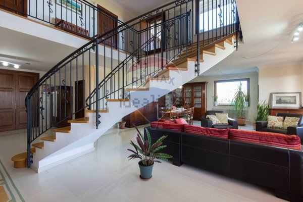 casa indipendente in vendita a Città Sant'Angelo