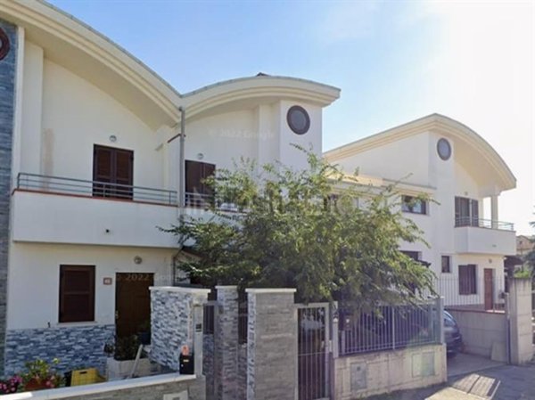 casa indipendente in vendita a Città Sant'Angelo