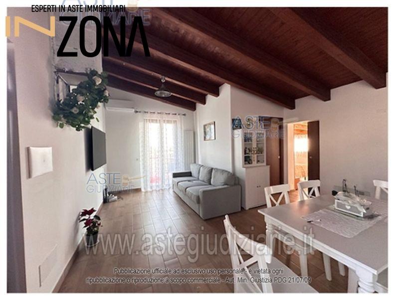 appartamento in vendita a Città Sant'Angelo in zona Fonte Umano