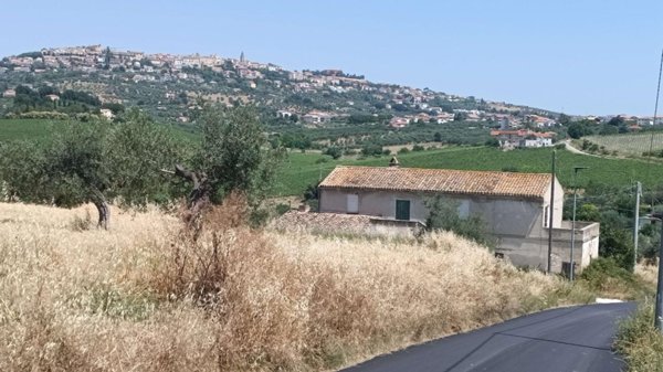 casale in vendita a Città Sant'Angelo