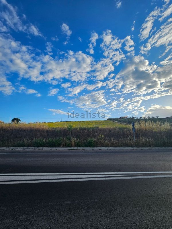 terreno edificabile in vendita a Città Sant'Angelo