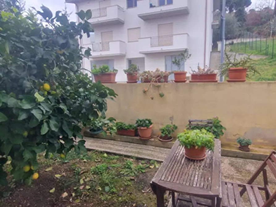 casa indipendente in vendita a Città Sant'Angelo