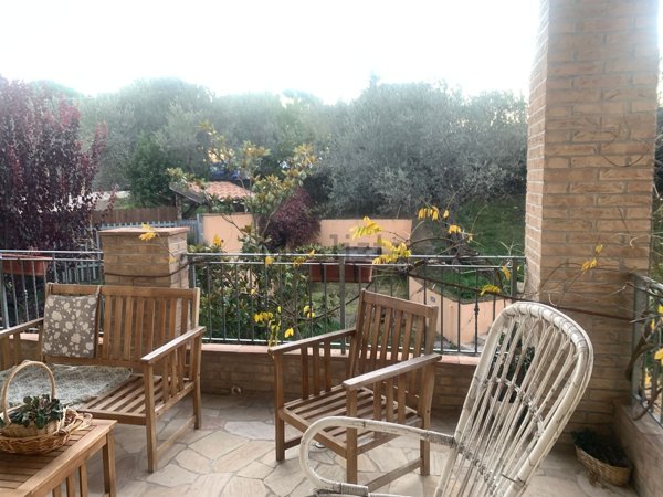 casa indipendente in vendita a Città Sant'Angelo