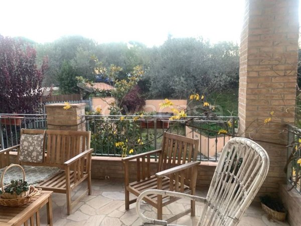 casa indipendente in vendita a Città Sant'Angelo