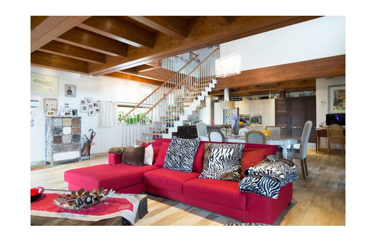 casa indipendente in vendita a Città Sant'Angelo in zona Madonna della Pace