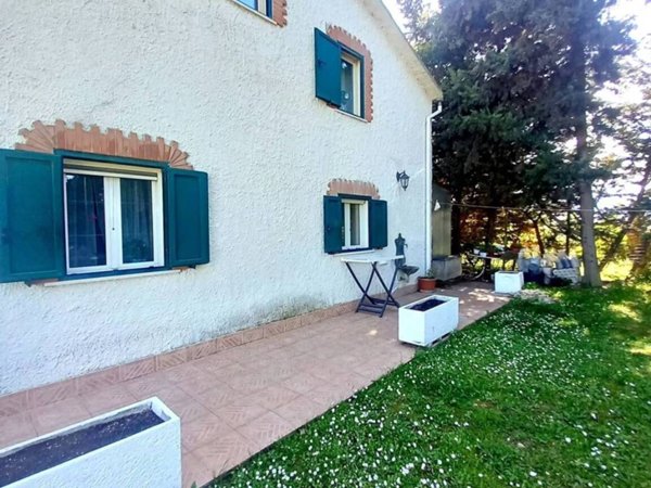 casa indipendente in vendita a Città Sant'Angelo
