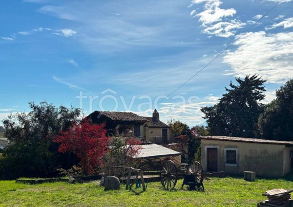 casa indipendente in vendita a Città Sant'Angelo