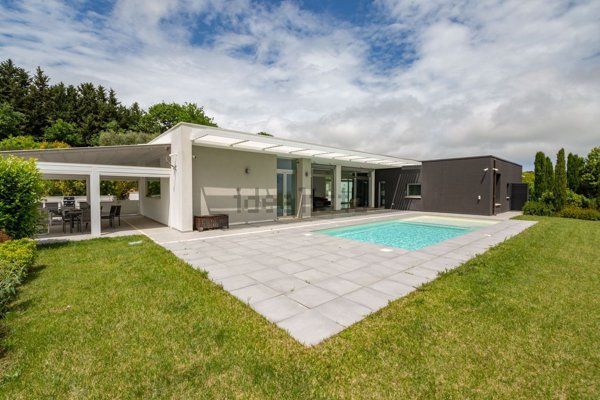 casa indipendente in vendita a Città Sant'Angelo