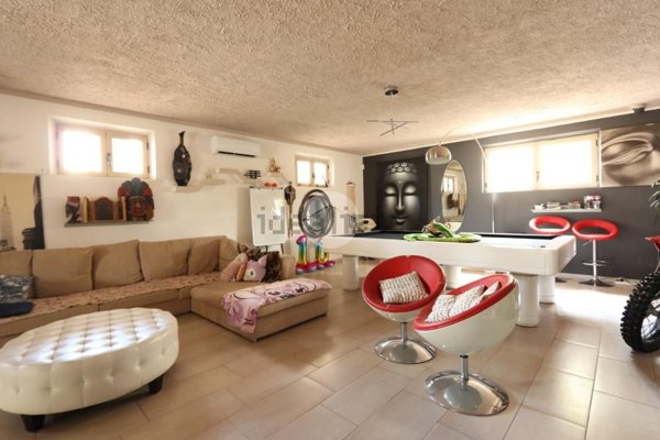 casa indipendente in vendita a Città Sant'Angelo