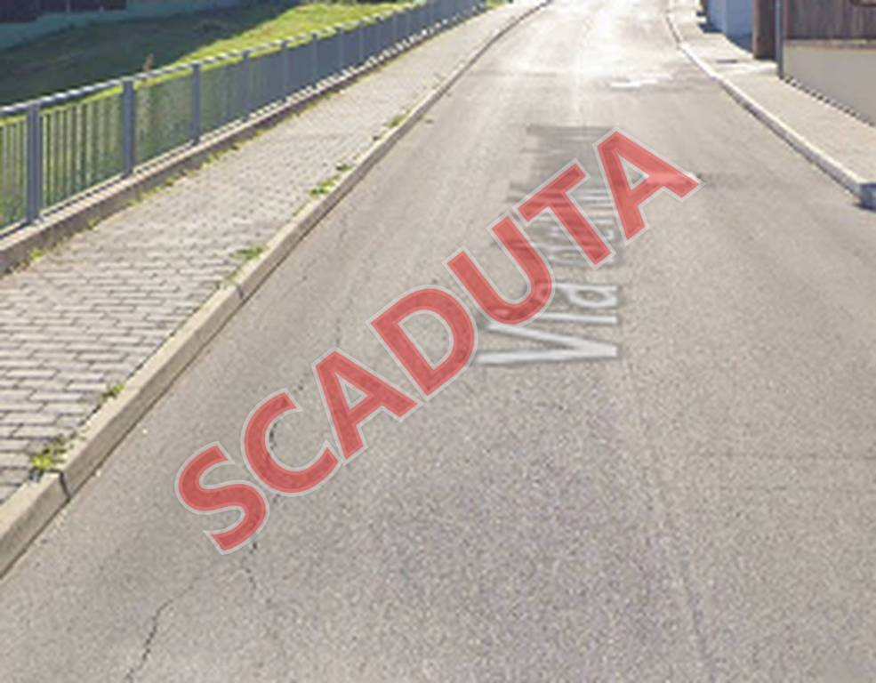 negozio in vendita a Città Sant'Angelo in zona San Martino