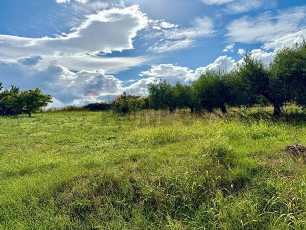terreno edificabile in vendita a Città Sant'Angelo