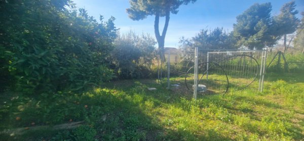 terreno edificabile in vendita a Città Sant'Angelo in zona Madonna della Pace