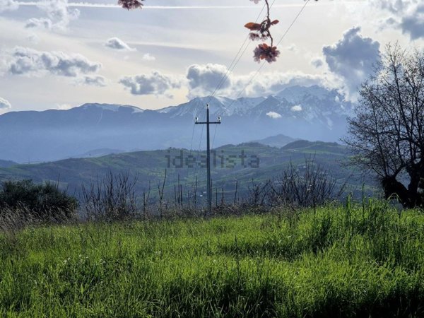 casa indipendente in vendita a Città Sant'Angelo