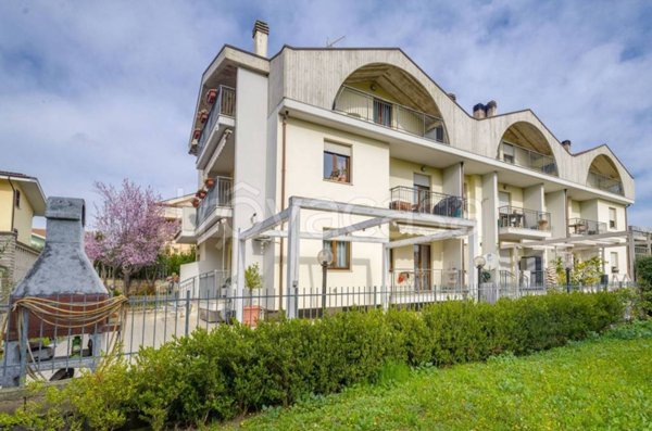 appartamento in vendita a Città Sant'Angelo in zona San Martino