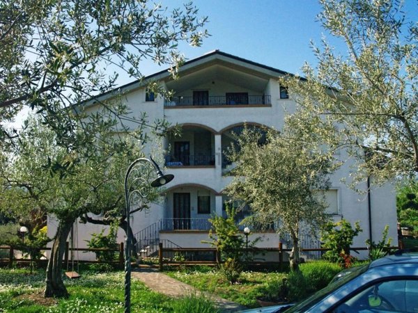 casa indipendente in vendita a Città Sant'Angelo