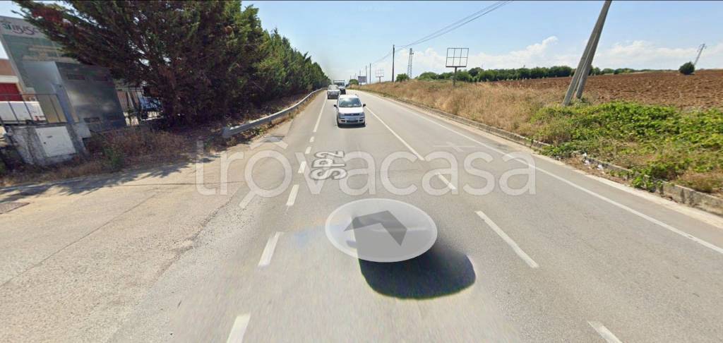 locale commerciale in vendita a Città Sant'Angelo