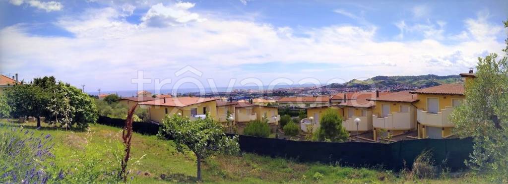 terreno edificabile in vendita a Città Sant'Angelo