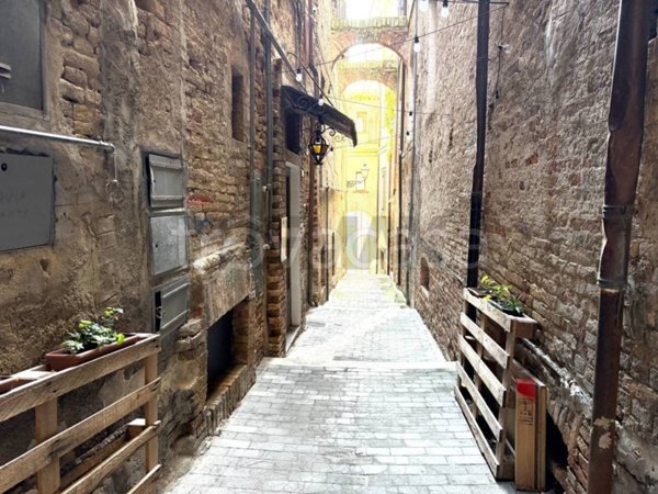 negozio in vendita a Città Sant'Angelo