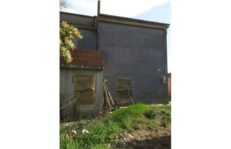 appartamento in vendita a Città Sant'Angelo in zona Sant'Agnese