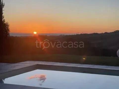 casa indipendente in vendita a Città Sant'Angelo in zona Cipressi