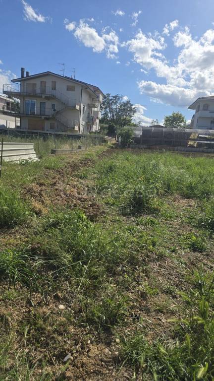 terreno edificabile in vendita a Città Sant'Angelo in zona San Martino