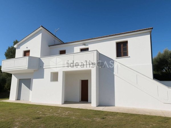 casa indipendente in vendita a Città Sant'Angelo