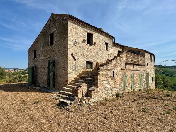 casale in vendita a Città Sant'Angelo