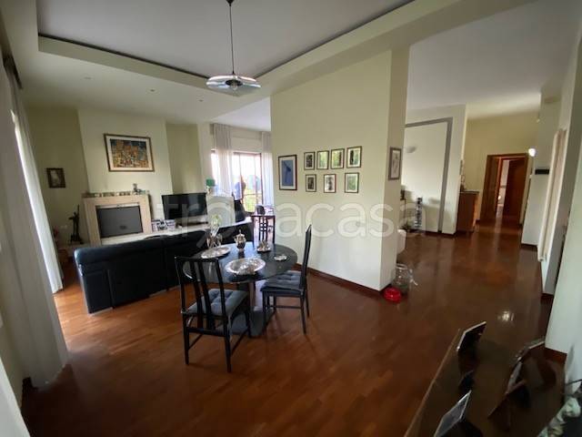 casa indipendente in vendita a Città Sant'Angelo in zona Crocifisso