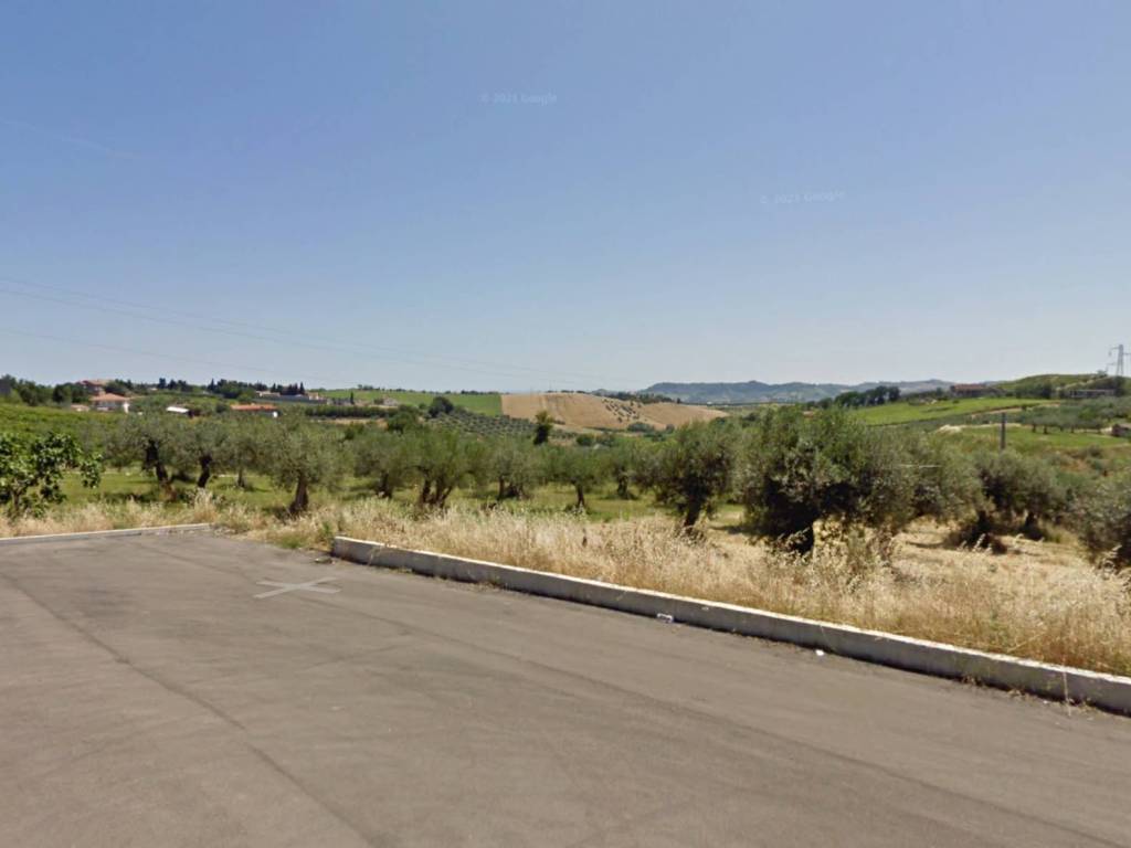 terreno edificabile in vendita a Città Sant'Angelo