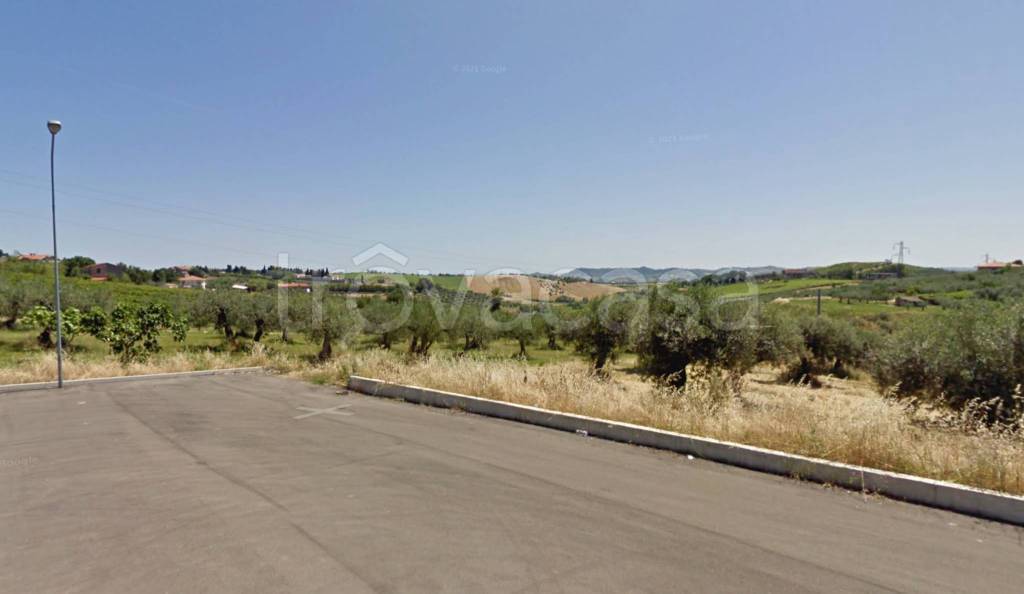 terreno edificabile in vendita a Città Sant'Angelo