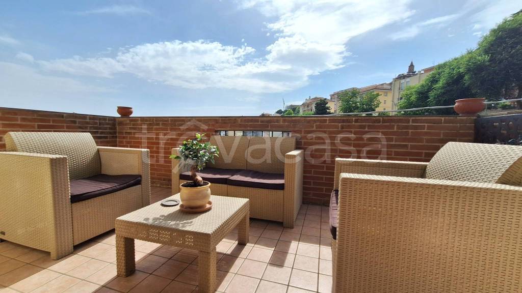 appartamento in vendita a Città Sant'Angelo in zona Crocifisso