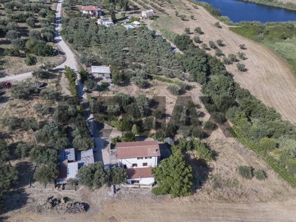 casa indipendente in vendita a Città Sant'Angelo in zona Sant'Agnese
