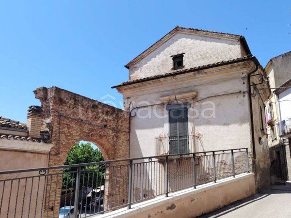 casa indipendente in vendita a Città Sant'Angelo