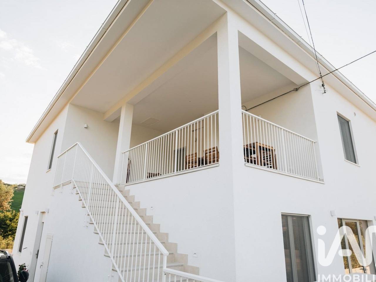 casa indipendente in vendita a Città Sant'Angelo in zona Annunziata