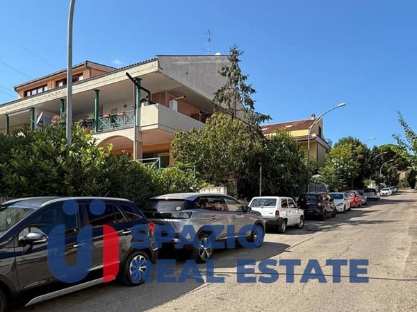appartamento in vendita a Città Sant'Angelo in zona Fonte Umano