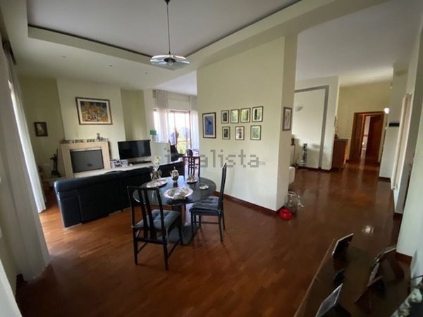 casa indipendente in vendita a Città Sant'Angelo in zona Crocifisso