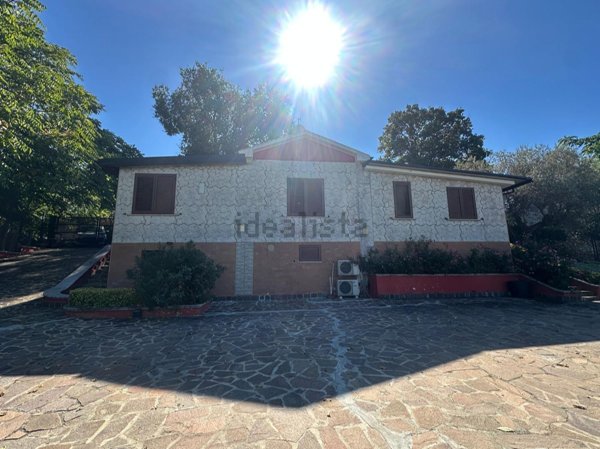 casa indipendente in vendita a Città Sant'Angelo